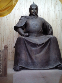 岳福洪（原辽宁省政协主席）建议恢复中小学教材中岳飞民族英雄的内容