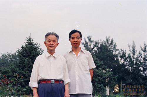 yuezuoquan01.jpg