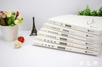 读岳红：在凉薄世间，活成最美那朵莲